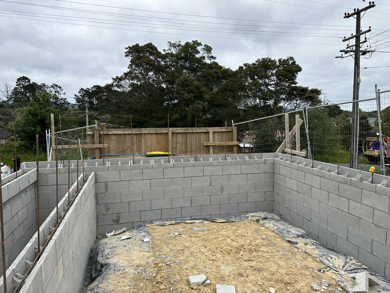 Block retaining